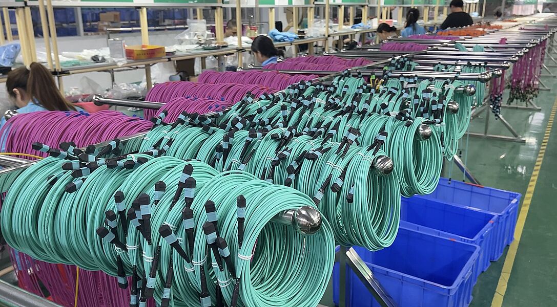 KOCENT OPTEC LIMITED linha de produção do fabricante